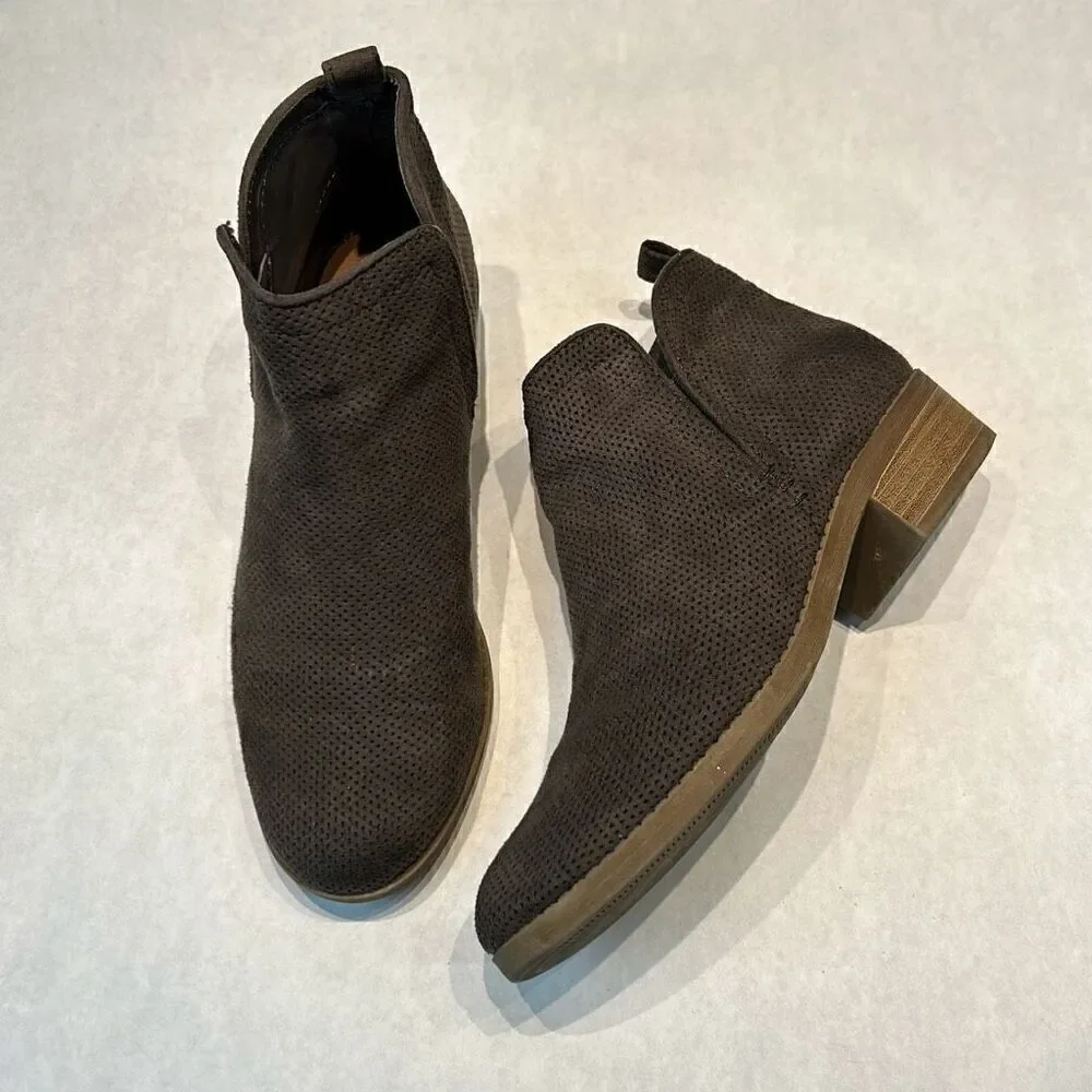 DV Dolce Vita Ankle Chelsea Boots Brown Womens Sz 6